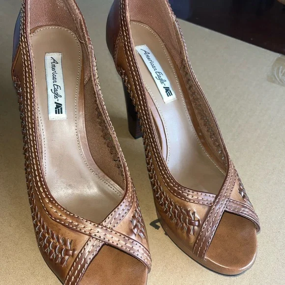 Final Price!!!! Women's Brown Peep Toe Heels by American Eagle - Picture 1 of 9